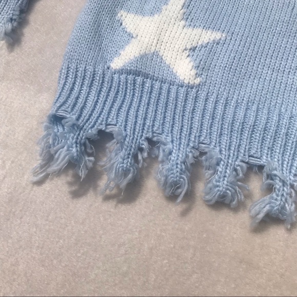 Cute pastel blue kawaii fringe sweater with stars - Picture 4 of 6